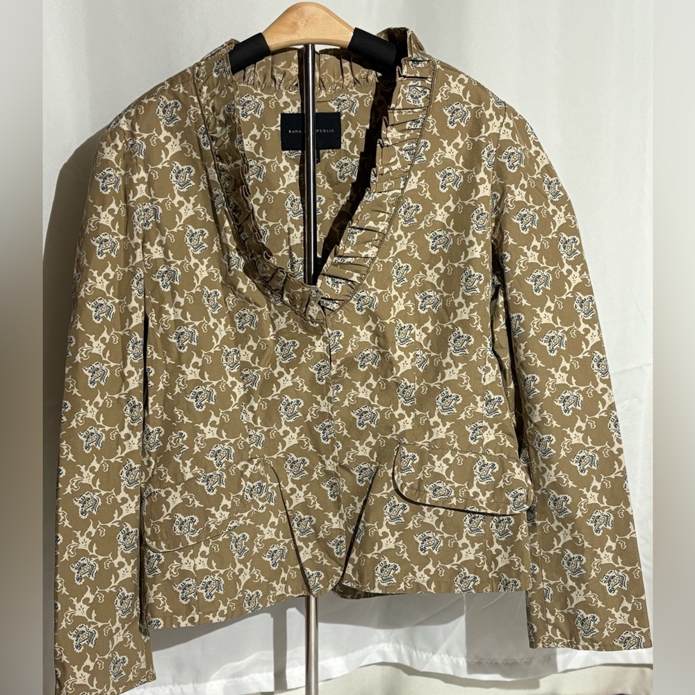 Women’s light jacket, size L by Banana republic